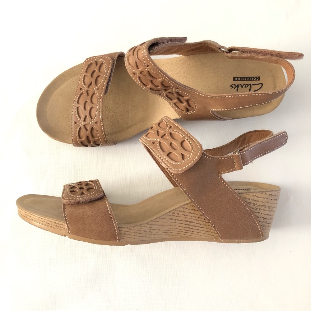 ⬇️ Clarks Collection Velcro Wedge Caramel Sz 9.5